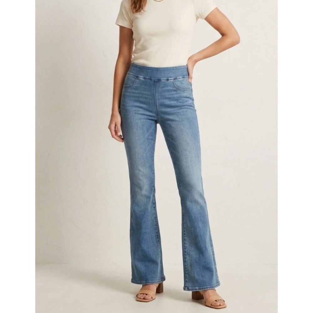 American Eagle Pull On High Rise Flare Jeans Medium Wash Blue Size M Long